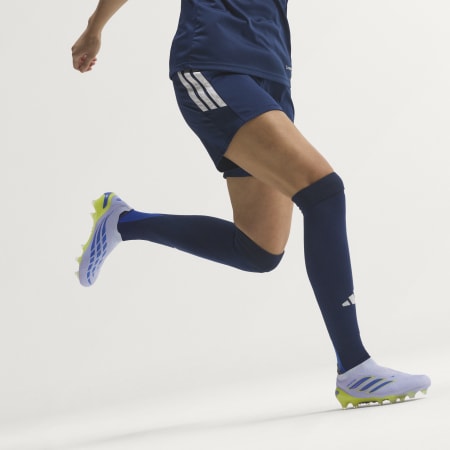 PREDATOR ELITE Laceless Firm Ground Football Boots