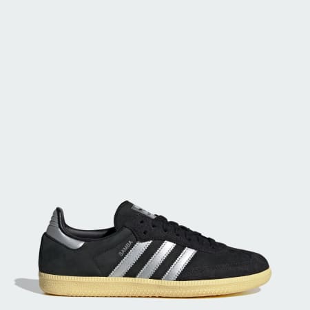 Adidas originals samba rose sneakers in black cheap with dark gum sole