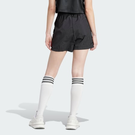 Tiro Snap-Button Shorts