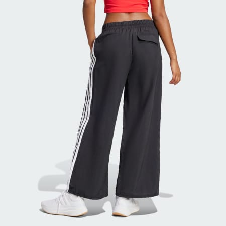 Pantaloni parachute Essentials, pentru un stil de viață specific celor 3 dungi