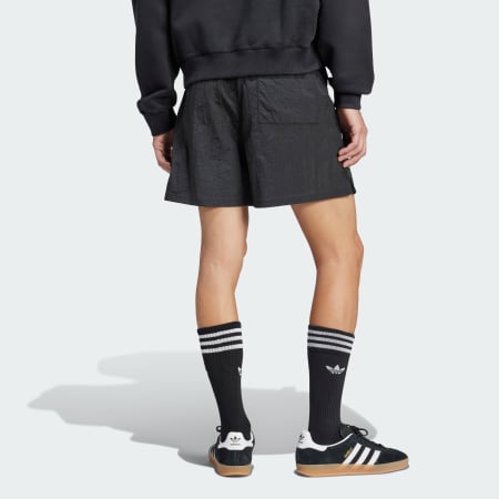 Pantaloni scurți țesuți EQT