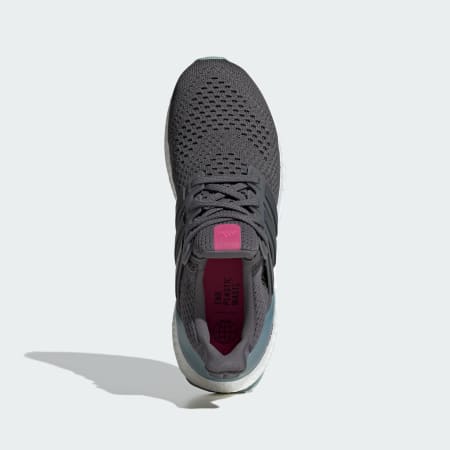 حذاء Ultraboost 1.0