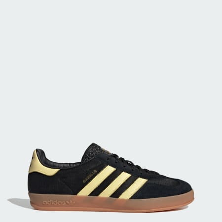 Black adidas gazelle store gum sole