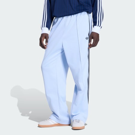 BAGGY TRACK PANTS