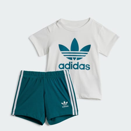 Set cu pantaloni scurți și tricou pentru copii