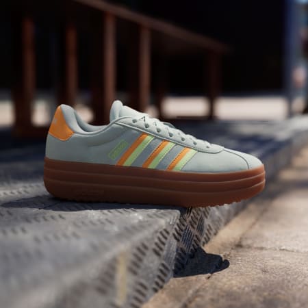 VL Court Bold Shoes
