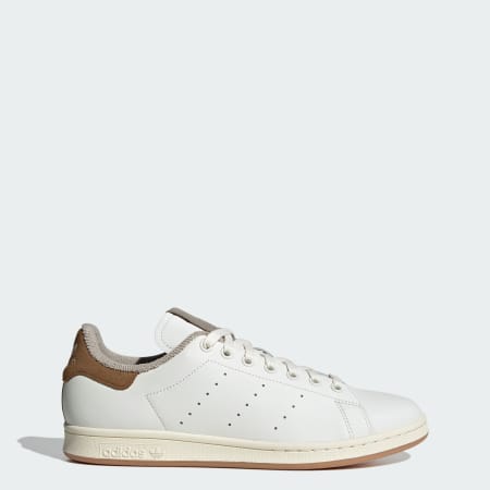 Originals stan smith sneakers hotsell in white and navy