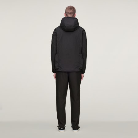 JACHETĂ NEWCASTLE SPZL F.C.