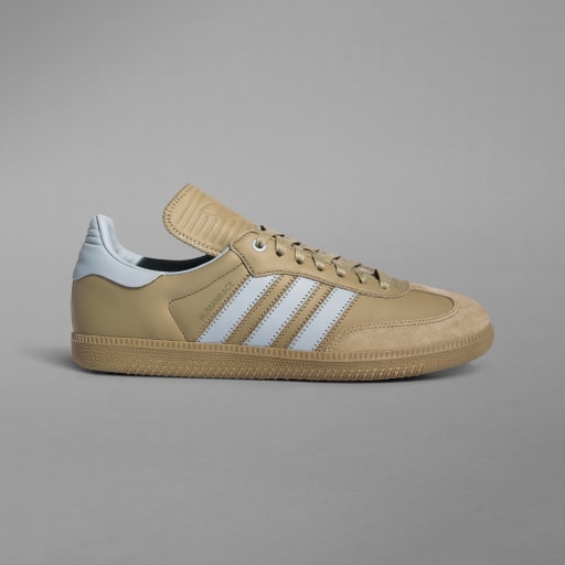 SBD - Pharrell adidas Swim C Kamizelka Cream Q46454 Release Date - The  Wests at the New York launch of Kanye s new shoe with Adidas