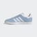 Chaussure Gazelle Clear Sky / Cloud White / Gold Metallic EF5550 Chaussure Gazelle Clear Sky / Cloud White / Gold Metallic EF5550