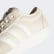 Tênis Adiease Linen / Chalk White / Core Black EE7292 Tênis Adiease Linen / Chalk White / Core Black EE7292
