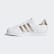 Tenis Superstar Cloud White / Cyber Metallic / Cloud White CG5463 Tenis Superstar Cloud White / Cyber Metallic / Cloud White CG5463