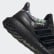 Chaussure Ultraboost DNA Core Black / Core Black / Gold Metallic FW4324 Chaussure Ultraboost DNA Core Black / Core Black / Gold Metallic FW4324