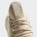 Chaussure Pharrell Williams Tennis Hu Ecru Tint / Running White / Core Black D96552 Chaussure Pharrell Williams Tennis Hu Ecru Tint / Running White / Core Black D96552