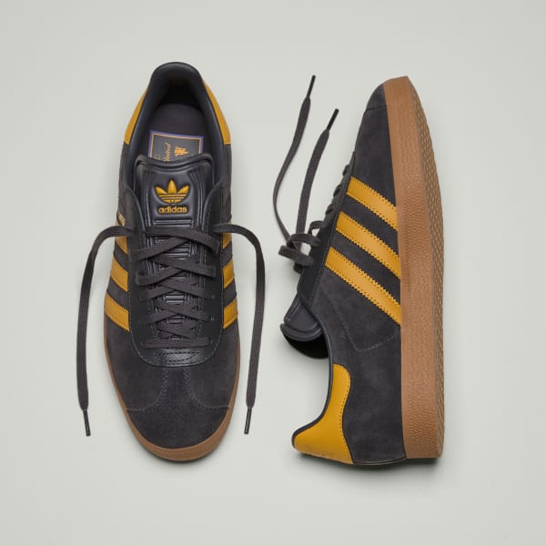 สีดำ รองเท้า Gazelle Manchester United