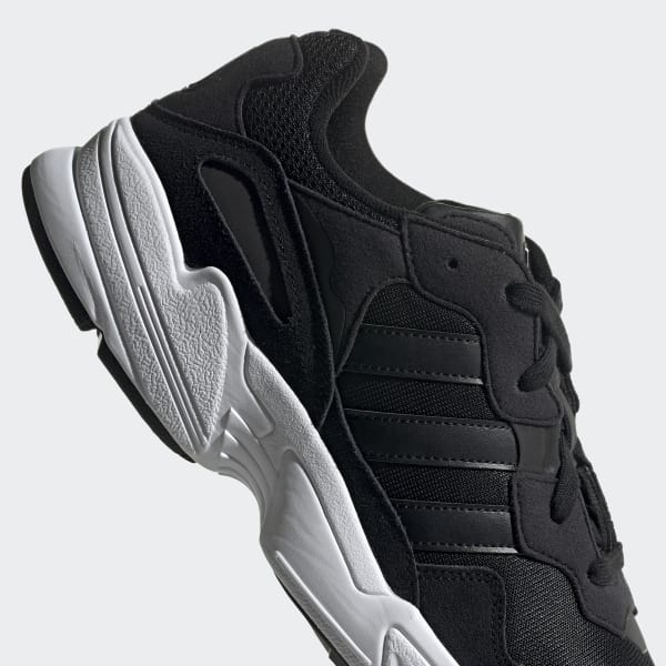 scarpe yung nere