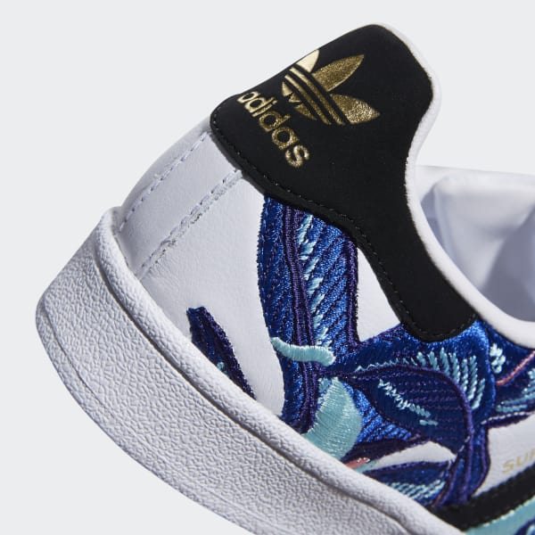 adidas flores azules