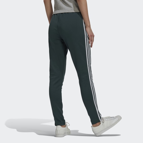 Buy Women Green Regular Fit Solid Casual Track Pants Online - 609555