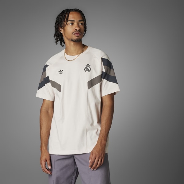 【希少】adidas レアル・マドリードTシャツパンツセットウエア130cm T_IM7467_dbHM1.tiff.jpg