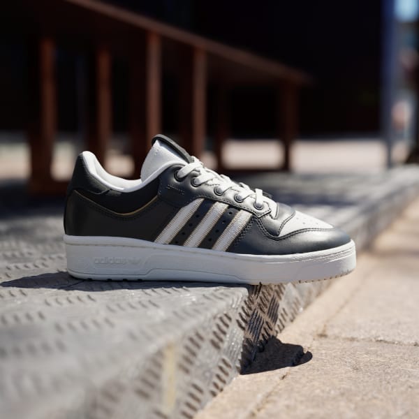 Negro Zapatillas Rivalry Low 86
