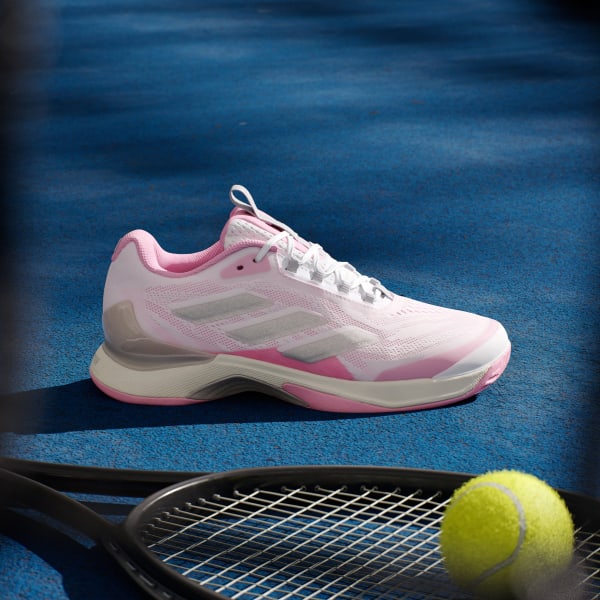 White Avacourt 2 Tennis Shoes