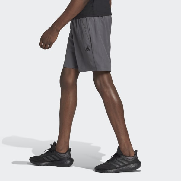 Gris Short d'entraînement en toile Train Essentials