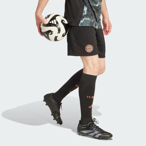 Czerń Szorty FC Bayern 24/25 Away