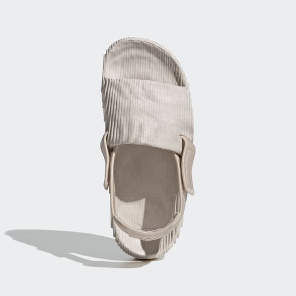 Adilette on sale pink slides