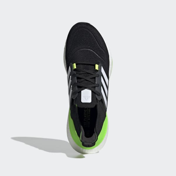 cerná Boty Ultraboost 22