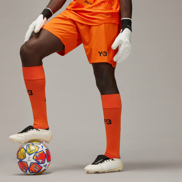 สีส้ม กางเกงแข่งขาสั้นชุดที่สี่ Real Madrid 23/24