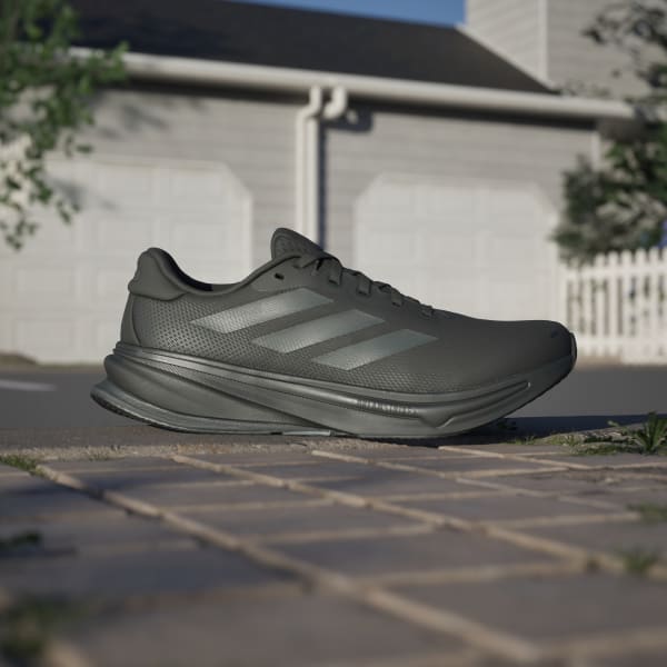アディダス スーパーノヴァライズ2 adidas SUPERNOVA RISE2 アディダス『SUPERNOVA RISE 2』はさらに快適な一足に