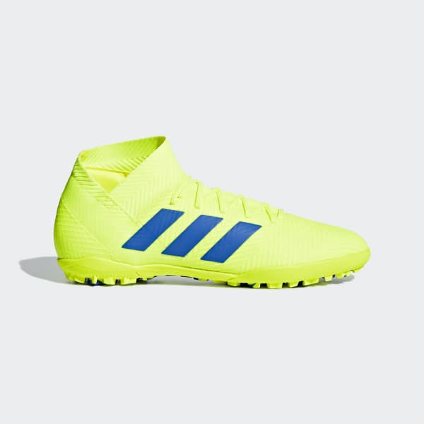 adidas cesped artificial