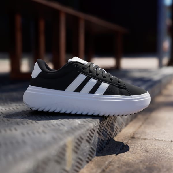 Chaussure compensee Grand Court