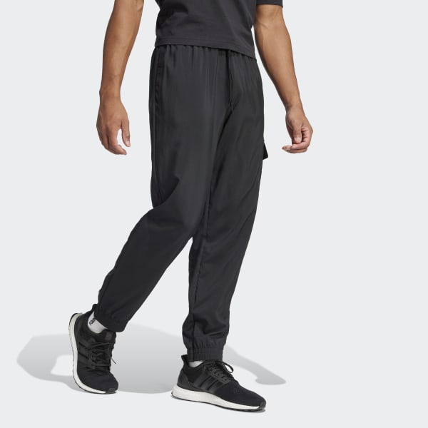 アディダス エッセンシャルズ スモールロゴ カーゴパンツ