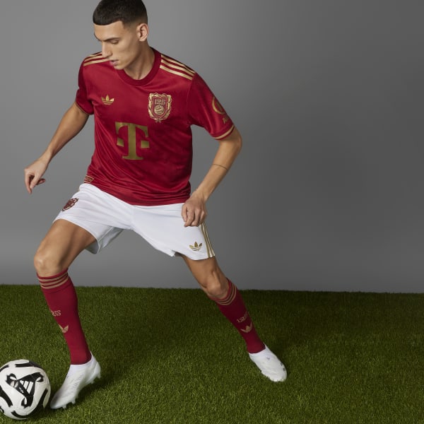 新品タグ付き アディダス バイエルン ミュンヘン ユニフォーム 2014年モデル アディダス FCバイエルン アニバーサリーユニフォーム - レッド