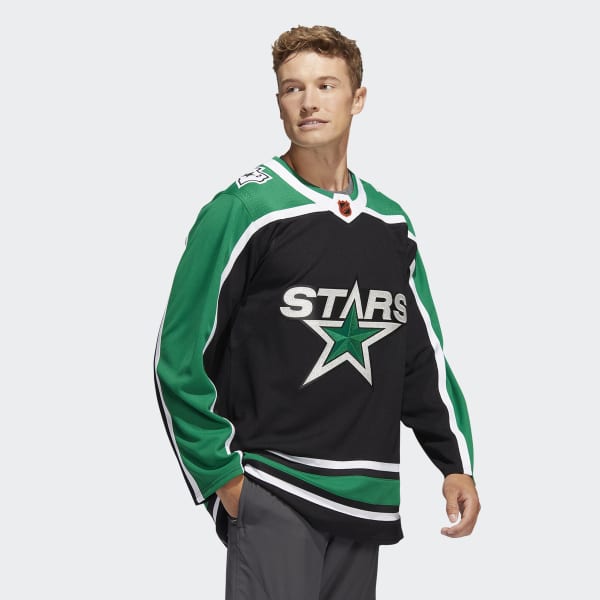 Dallas Stars, NHL Unveil Retro Reverse Jerseys for 2022 – NBC 5 Dallas-Fort  Worth