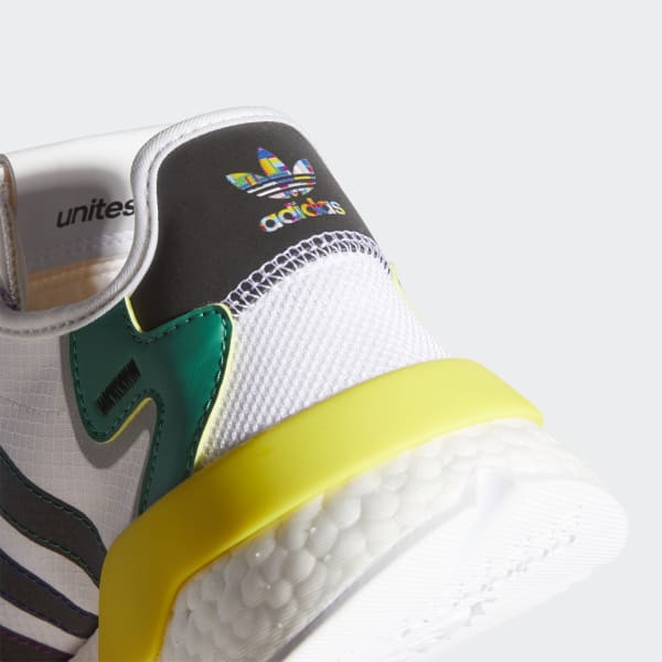 T nis NITE JOGGER PRIDE UNISSEX Branco adidas adidas Brasil