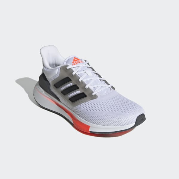 https://assets.adidas.com/images/w_600,f_auto,q_auto/07d5517e587344c7a54cad0a013f01c0_9366/Chaussure_EQ21_Run_Blanc_H00511.jpg