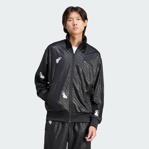 Adidas facebook 2025