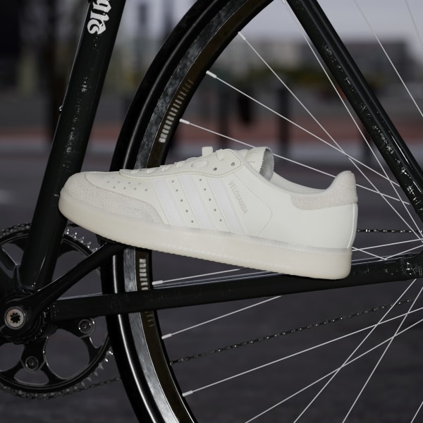 SSK EV2 ネイビー/ホワイト スポーツシューズ adidas Velosamba Leather Shoes - White | Free Shipping with