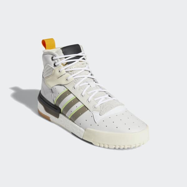 https://assets.adidas.com/images/w_600,f_auto,q_auto/0965389d2c214a97a405a9b0010994d9_9366/Rivalry_RM_F34142.jpg