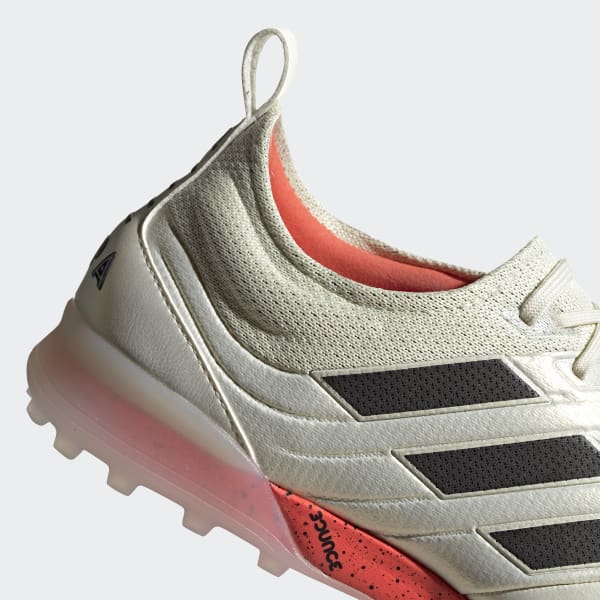 Chimpunes Copa 19.1 Pasto Artificial - Blanco adidas | adidas Peru