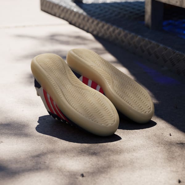White Barreda Decode Shoes