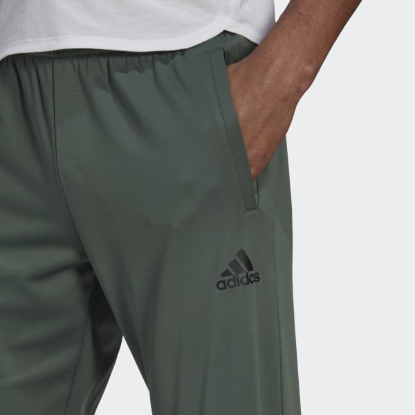 Verde Pantaloni AEROREADY Game and Go Small Logo Tapered NQ257