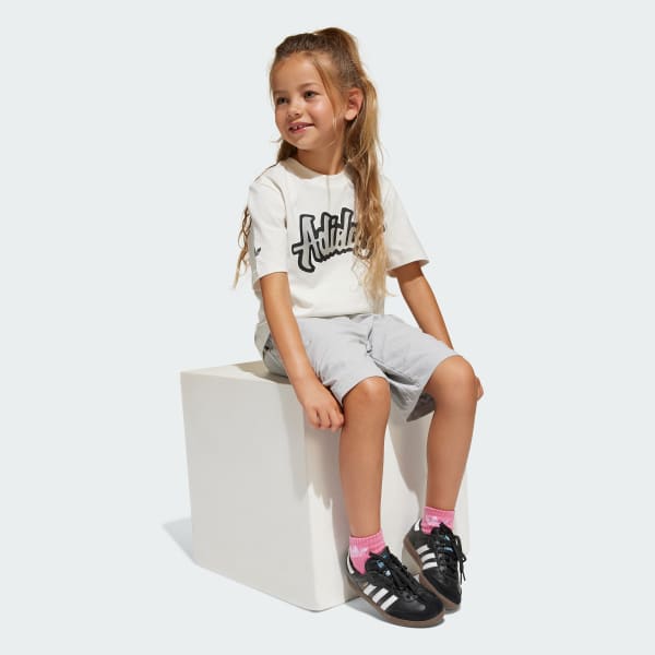 trang Bộ Áo Thun và Quần Short Cho Bé