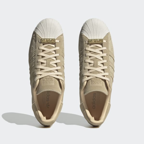 Beige Superstar skor