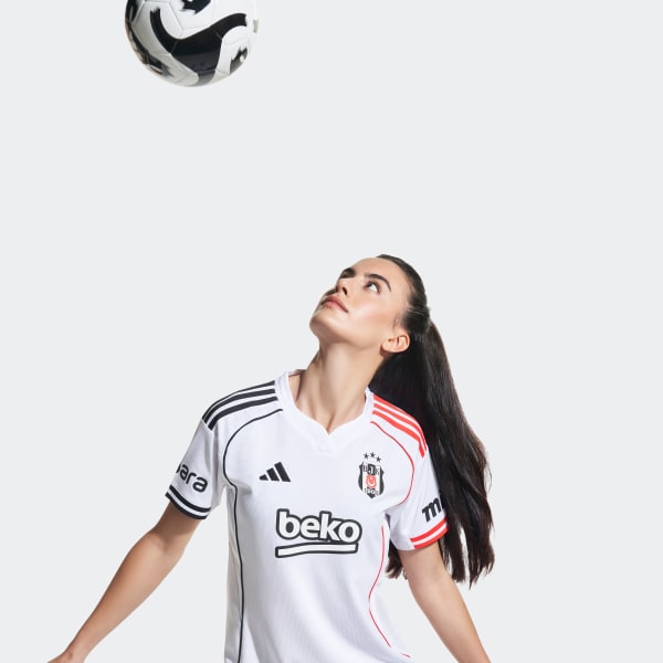 White Beşiktaş 25/26 Home Jersey Woman