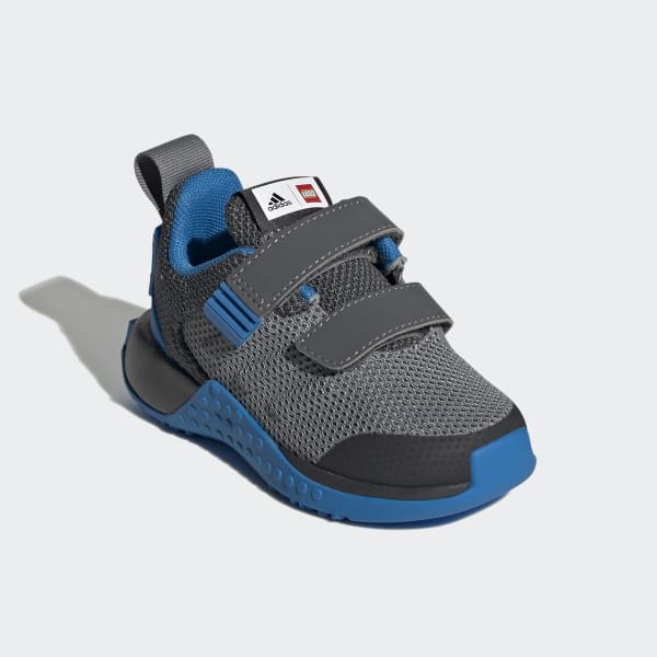 Grau adidas x LEGO Sport Pro Schuh