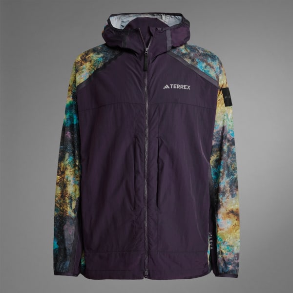 アディダスレディースNATIONAL GEOGRAPHIC WIND.RDY WINDBREAKER adidas National Geographic Windbreaker - Grey | adidas UAE