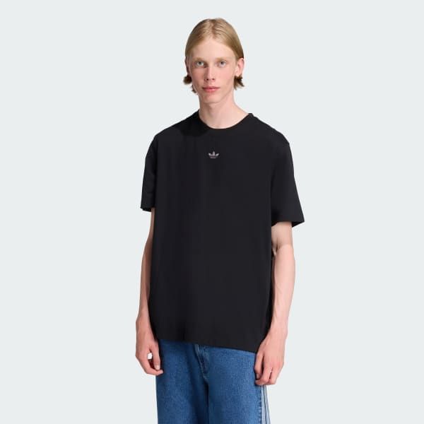 Noir T-shirt Face Graphic